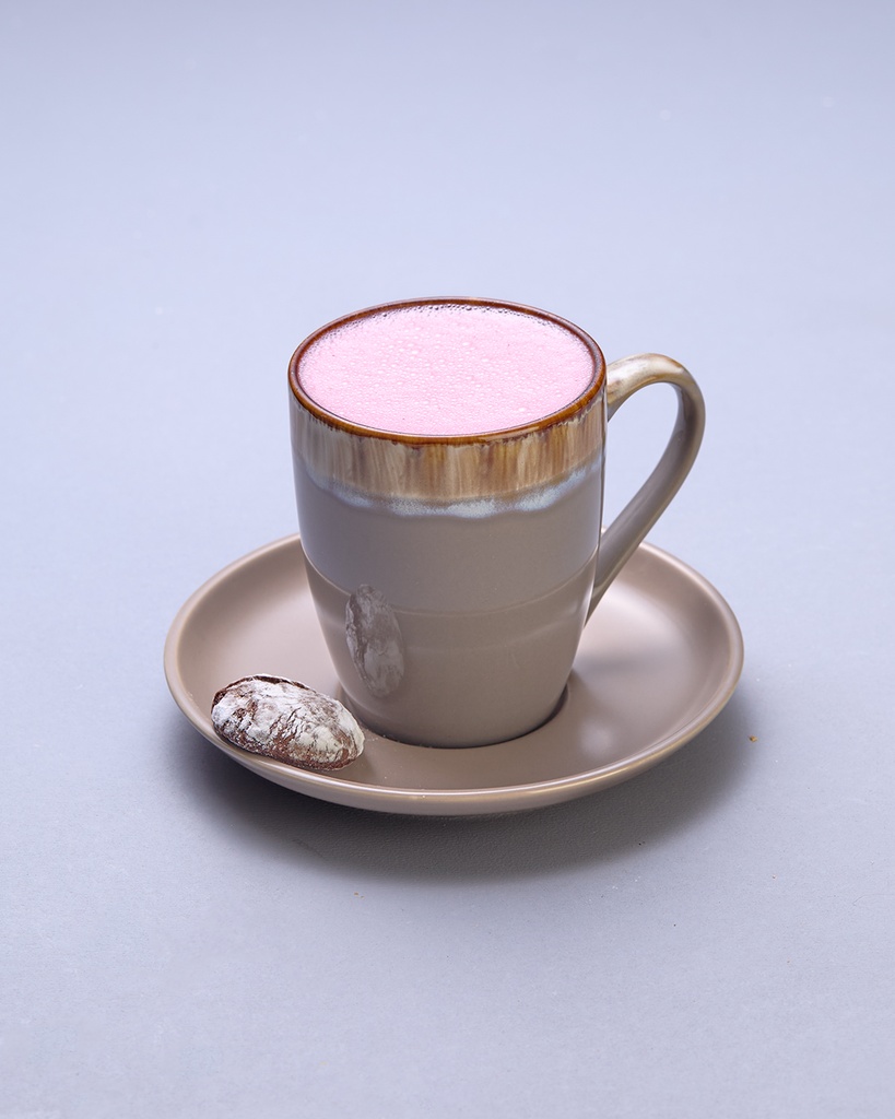 White berry (وایت چاکلت توت فرنگی)