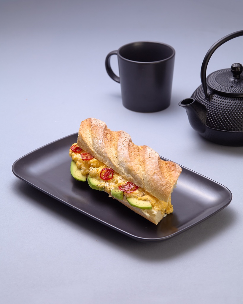 Avocado toast (تست آووکادو)