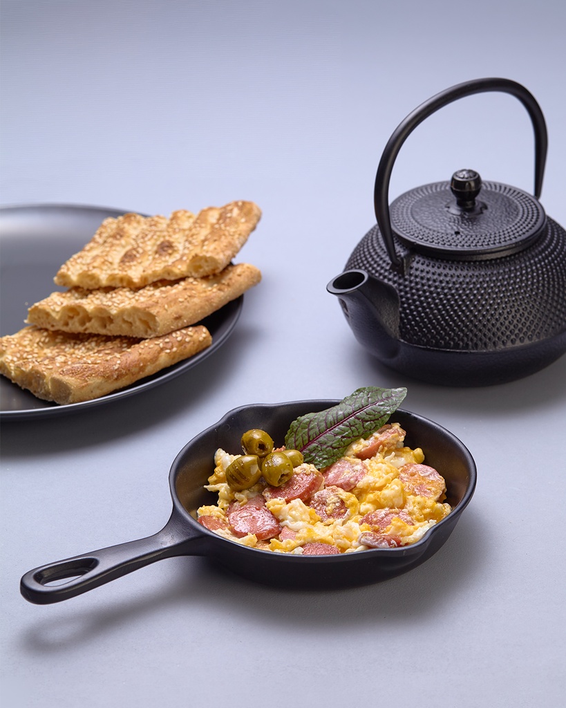 Sausage Party Brush Omelette (املت سوسیس)