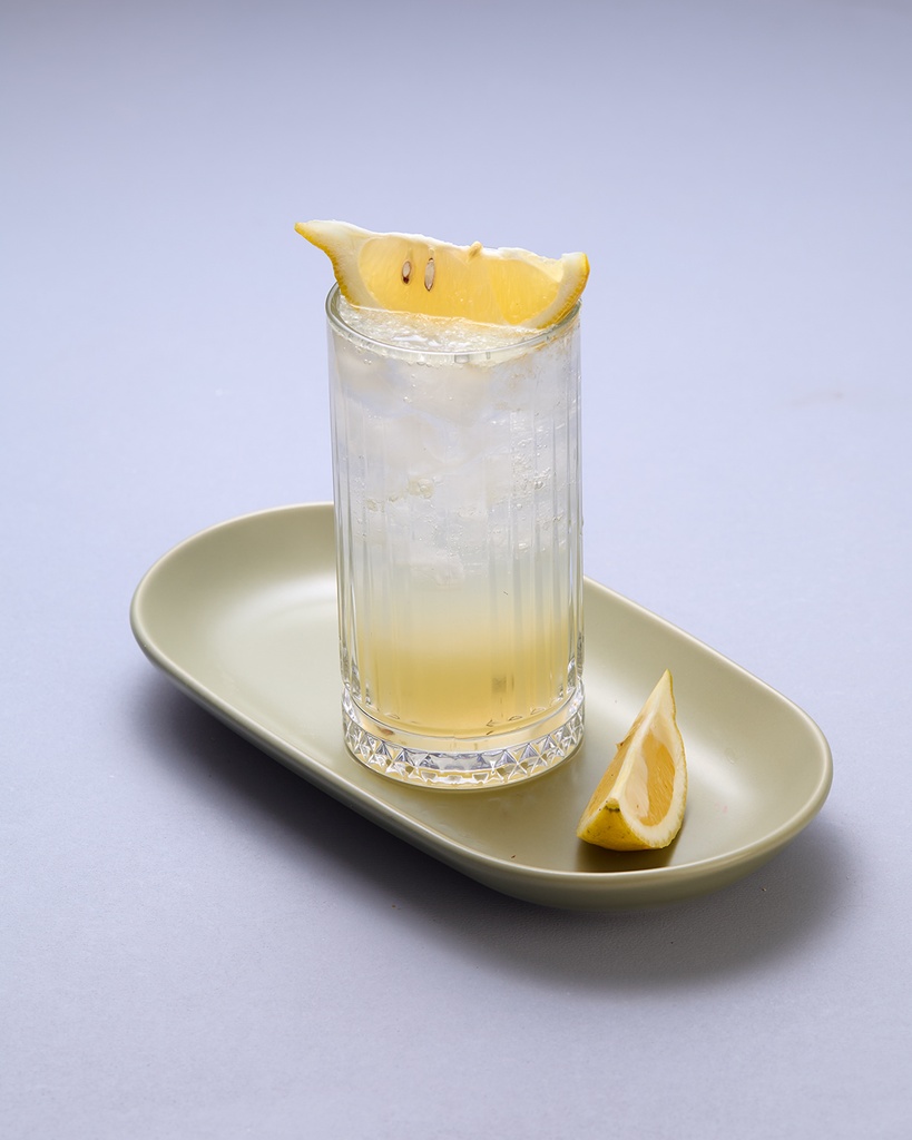 Lemonade (لیموناد)